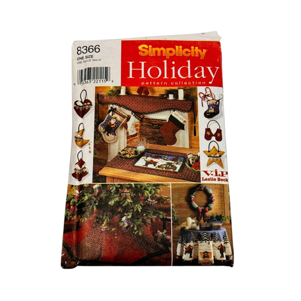 Simplicity 8366 Sewing Pattern Christmas Holiday Decor Stockings New Uncut